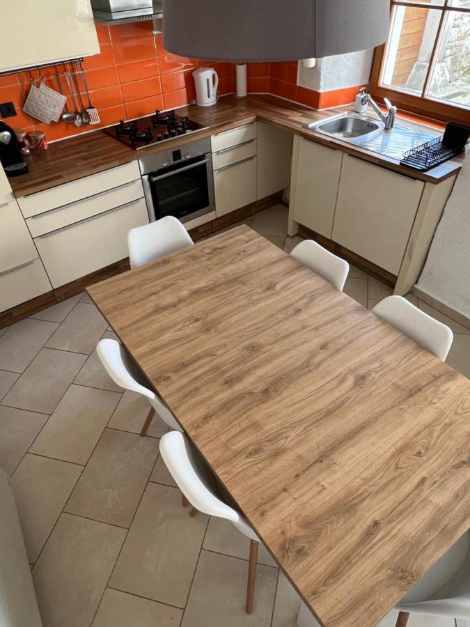 Guesthouse 45 Dutovlje Eksteriør bilde
